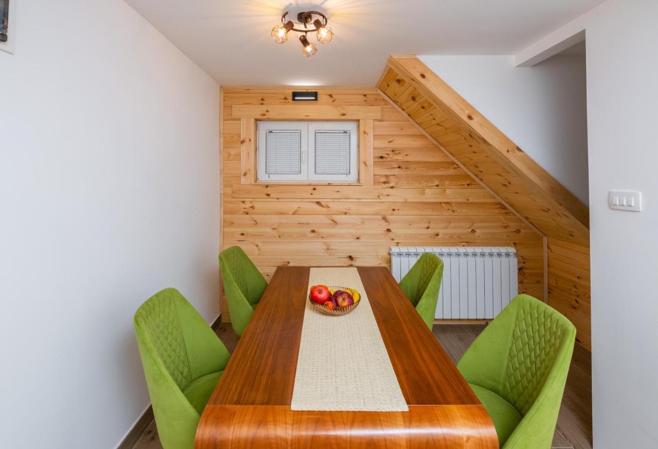 Apartmani Nada โคลาชิน ภายนอก รูปภาพ
