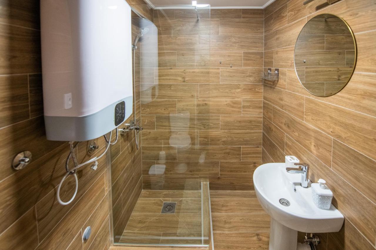 Apartmani Nada โคลาชิน ภายนอก รูปภาพ